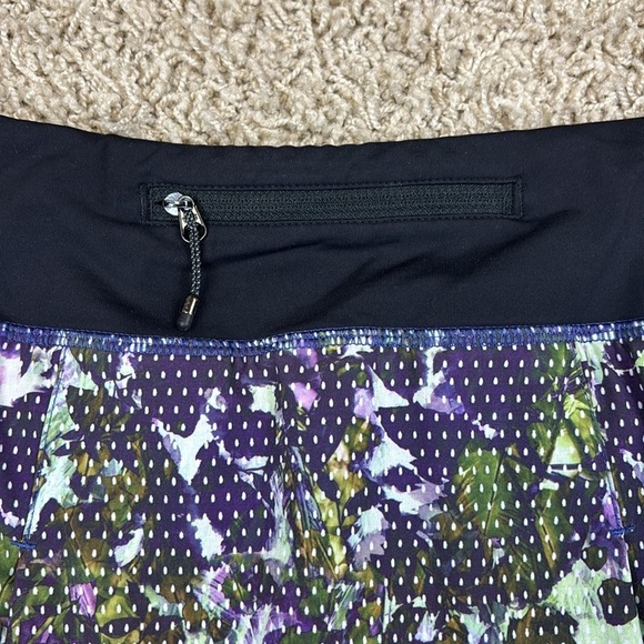 Lululemon pace revival skirt II floral purple green skirt sz 8 - Picture 9 of 10
